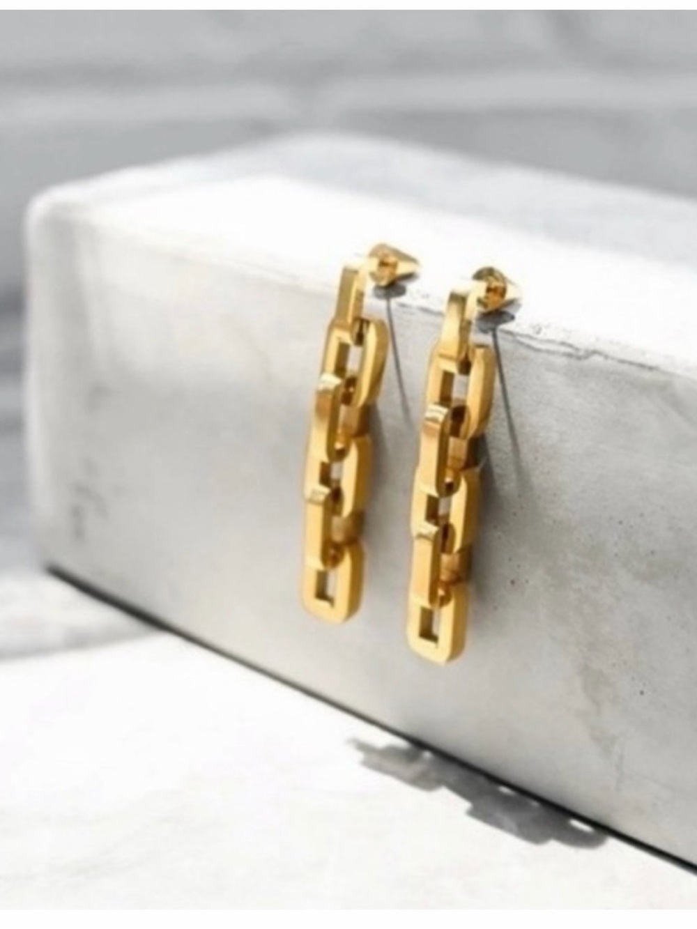 Eddie Borgo Supra Link Gold Chain Drop Earrings x Rachel Zoe CURATEUR